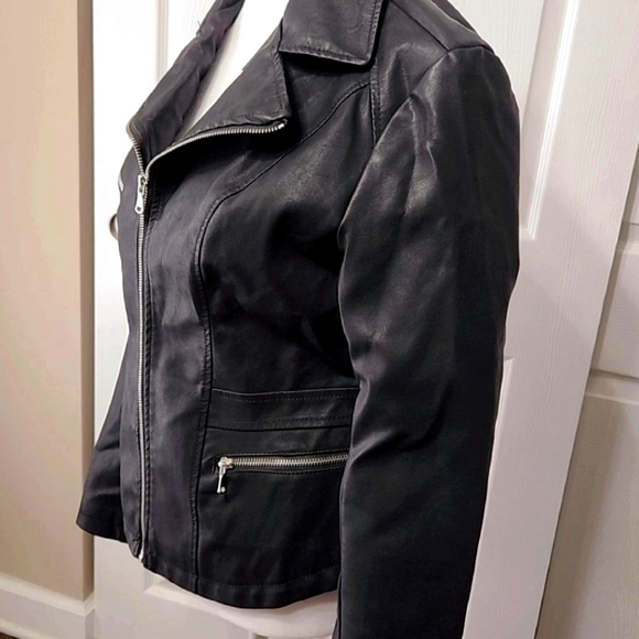 VEGAN LEATHER MOTOJACKET NWT           Size S   NORDSTROM RACK - Picture 5 of 12